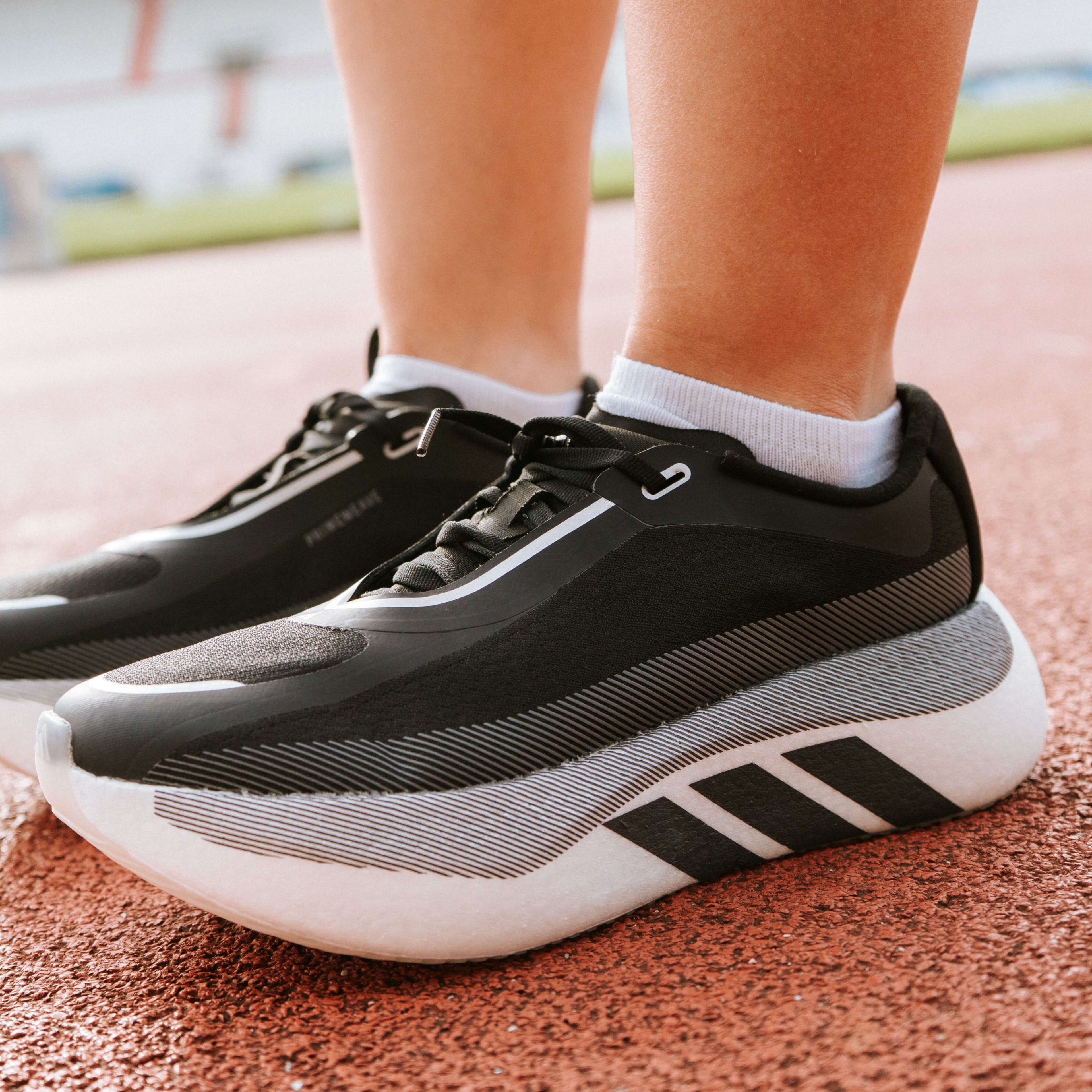 Adidas Hyperboost Negra