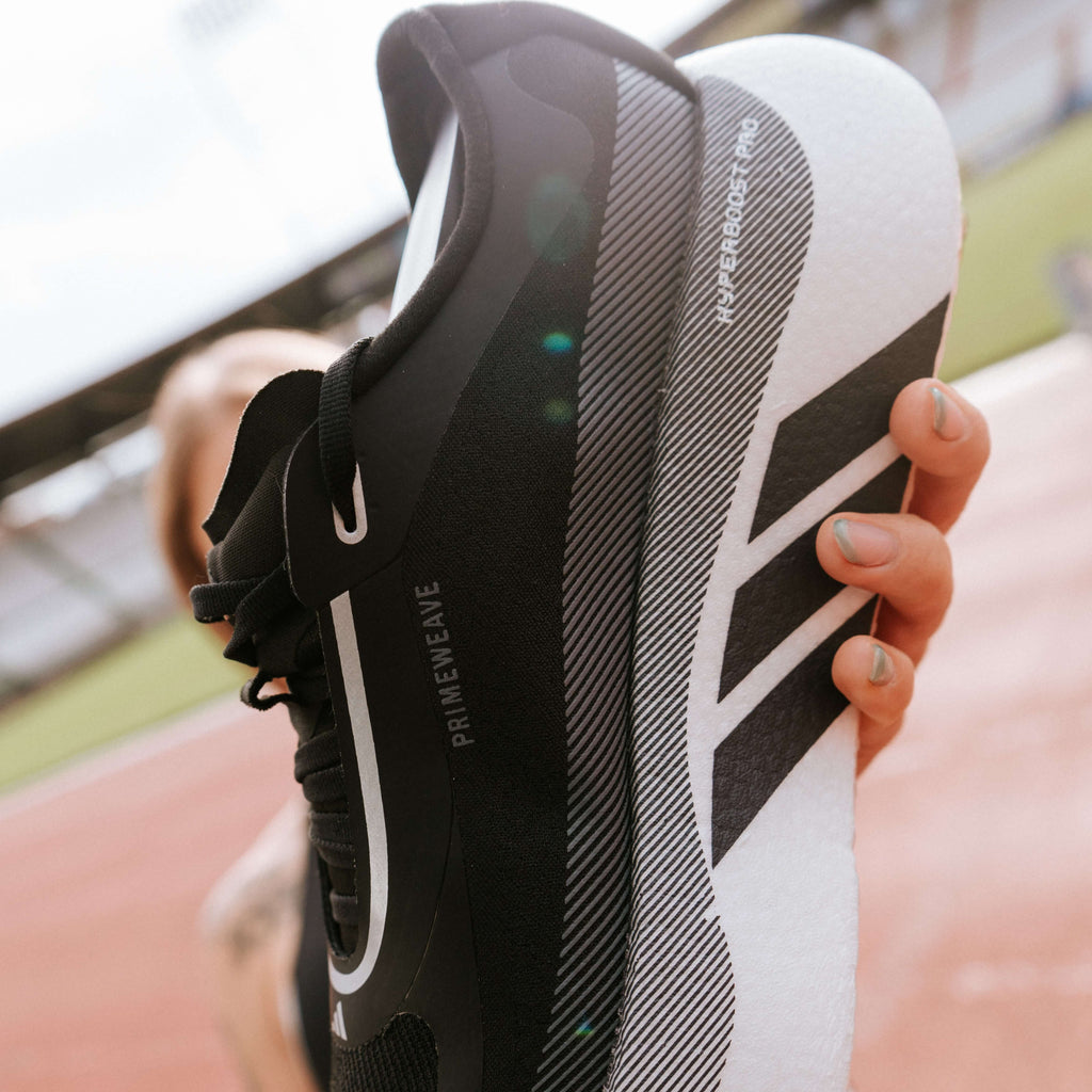 Adidas Hyperboost Negra