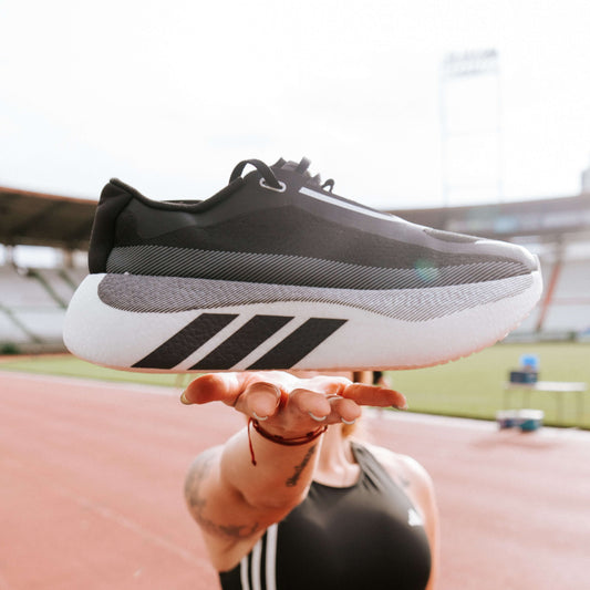 Adidas Hyperboost Negra