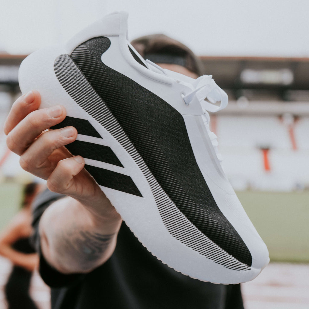 Adidas Hyperboost Blanca Negra