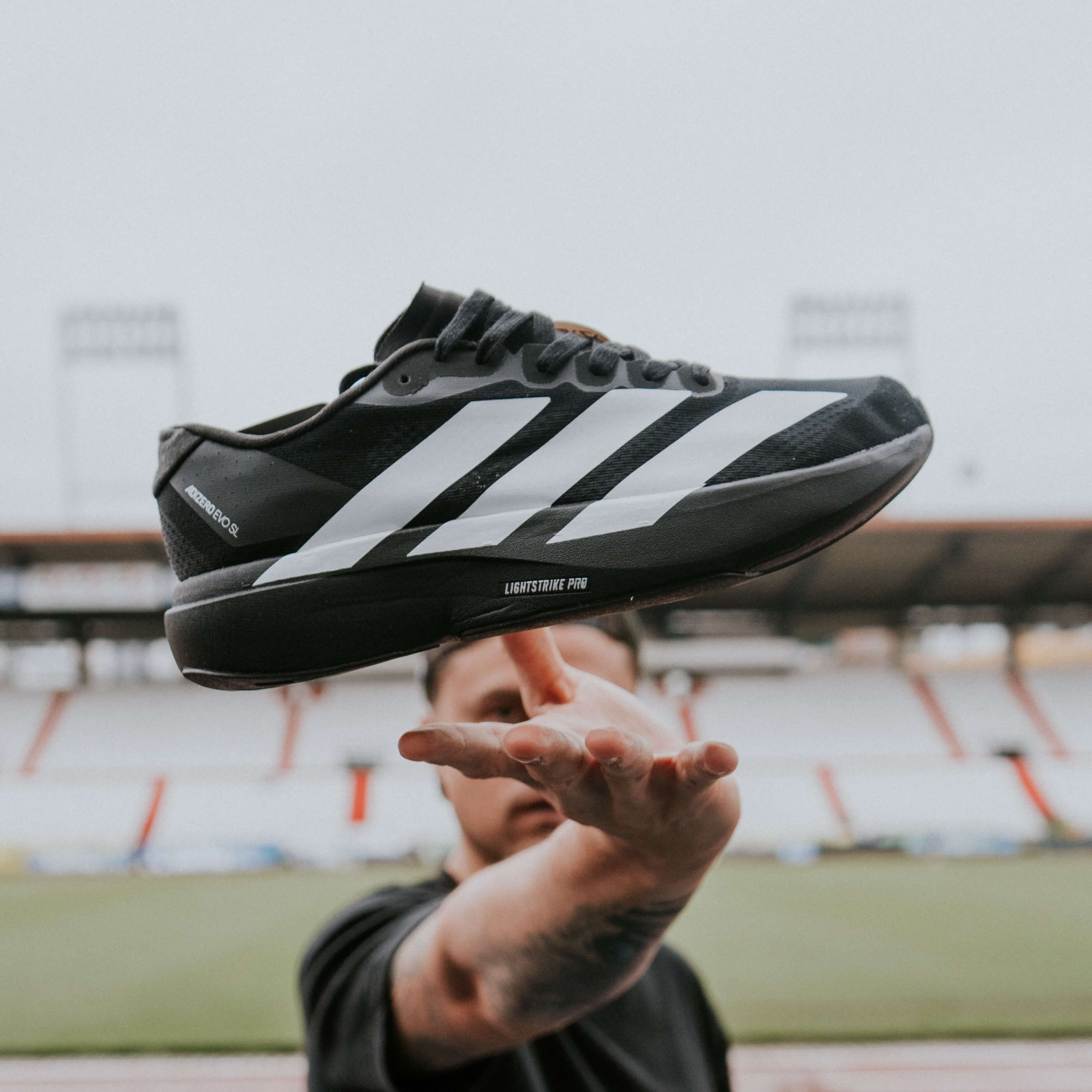 Adidas Evo Sl Negra Blanca
