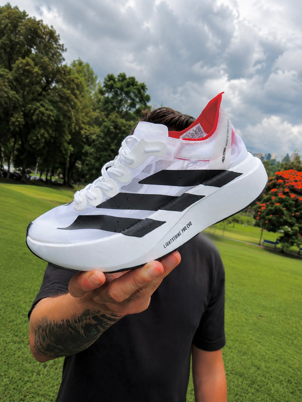Adidas Evo SL transparente