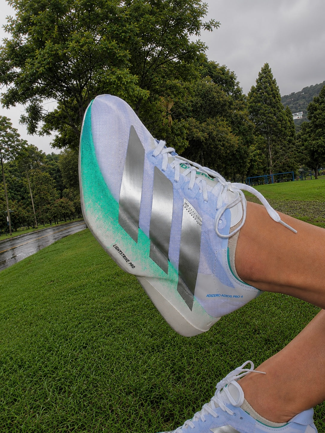 Adidas Adizero Pro 4 - Blanco/Aqua