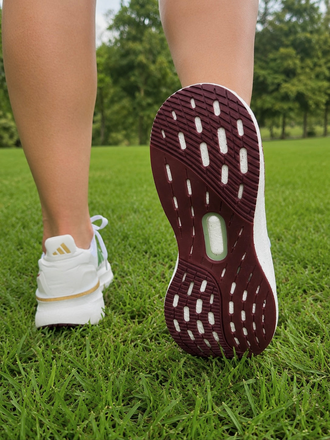 Adidas Ultraboost Light Blanco/Verde – Running & Lifestyle Premium