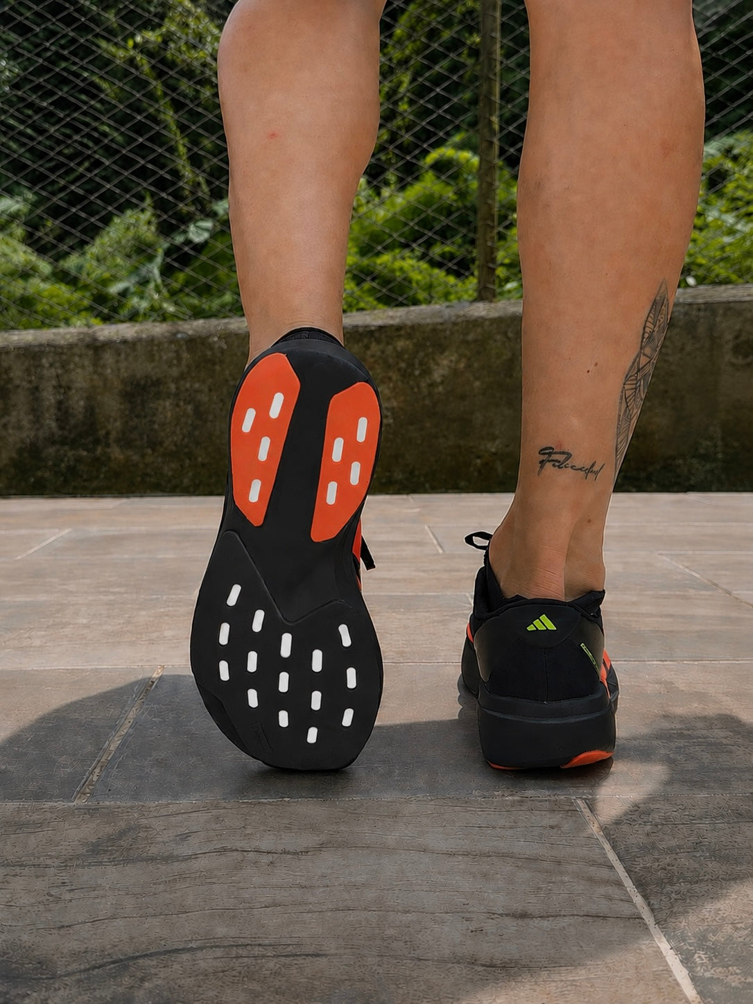 Adidas Evo SL Carbon red