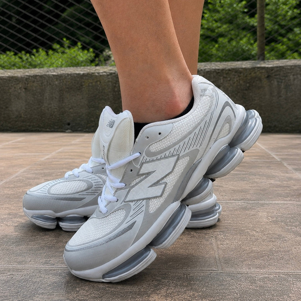 New Balance Abzorb 2000